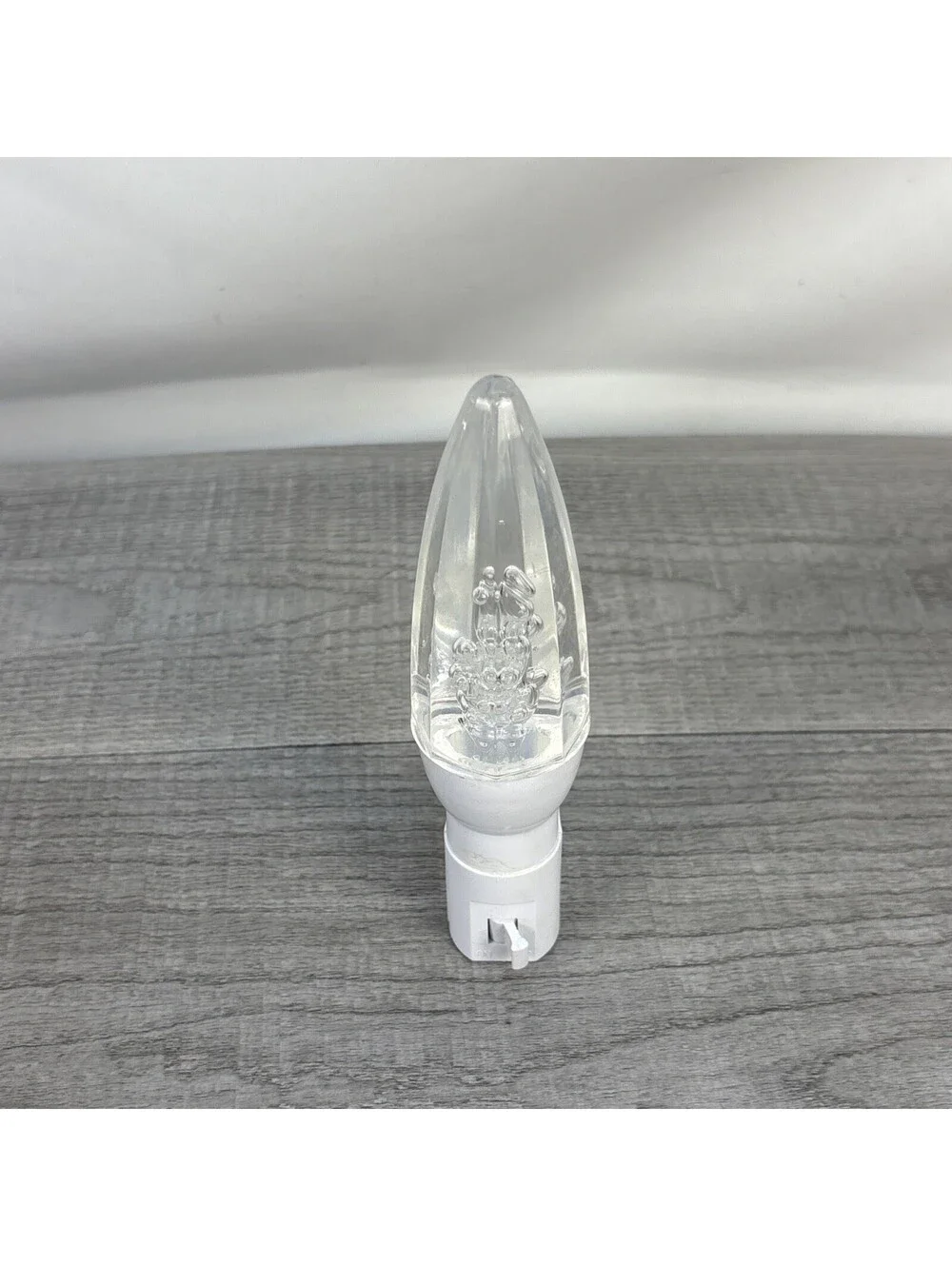 Color Changing LED Bubble Candle Plug-In Night Light Model FH-2L(2)